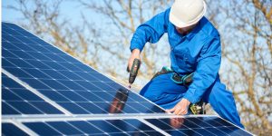 Installation Maintenance Panneaux Solaires Photovoltaïques à L'Ile-Saint-Denis